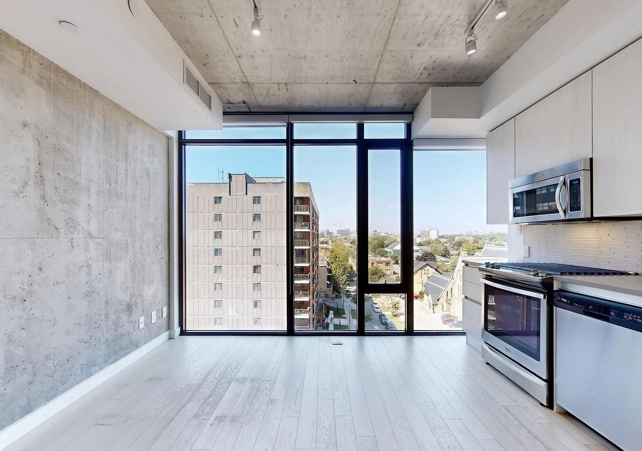 111 Bathurst Street #705