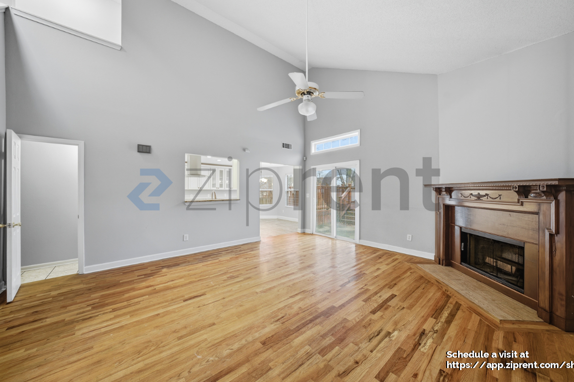 2236 Raven Cir - Photo 6 of 31