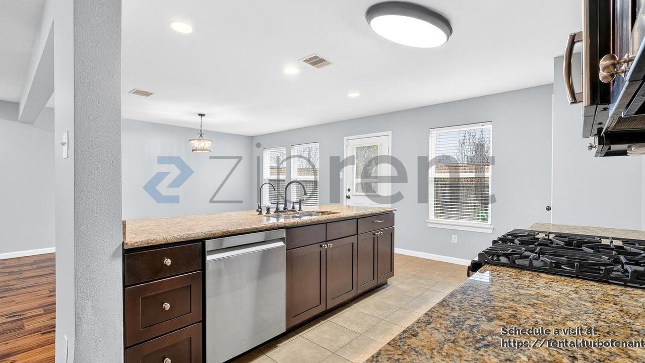 15818 Whiteglade Ln - Photo 7 of 23