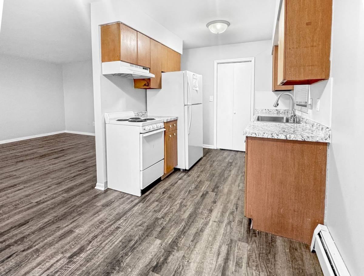 3111 Hubal Ave Sw - Photo 2 of 8