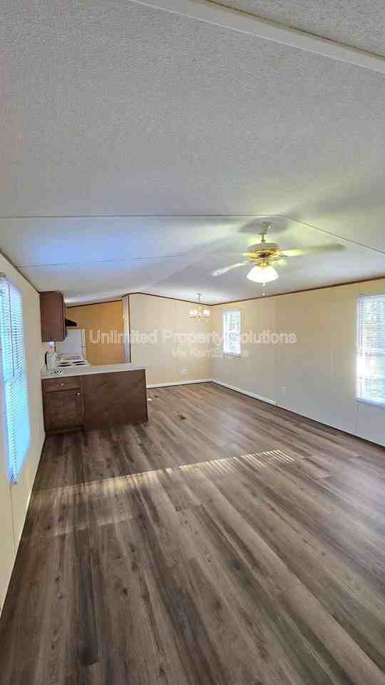 337 Gold Coast Dr - Photo 3 of 10