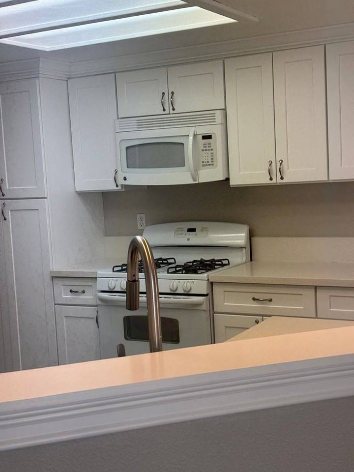 26219 Corona Dr - Photo 2 of 10