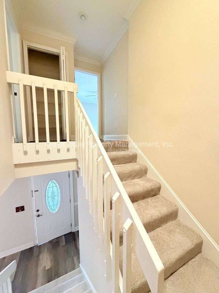 15436 E Pond Woods Dr - Photo 2 of 10