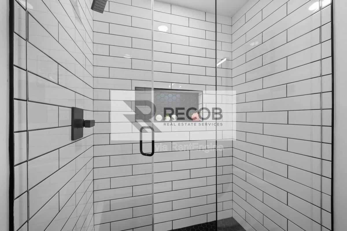 1638 Elm Ave #2 - Photo 7 of 10