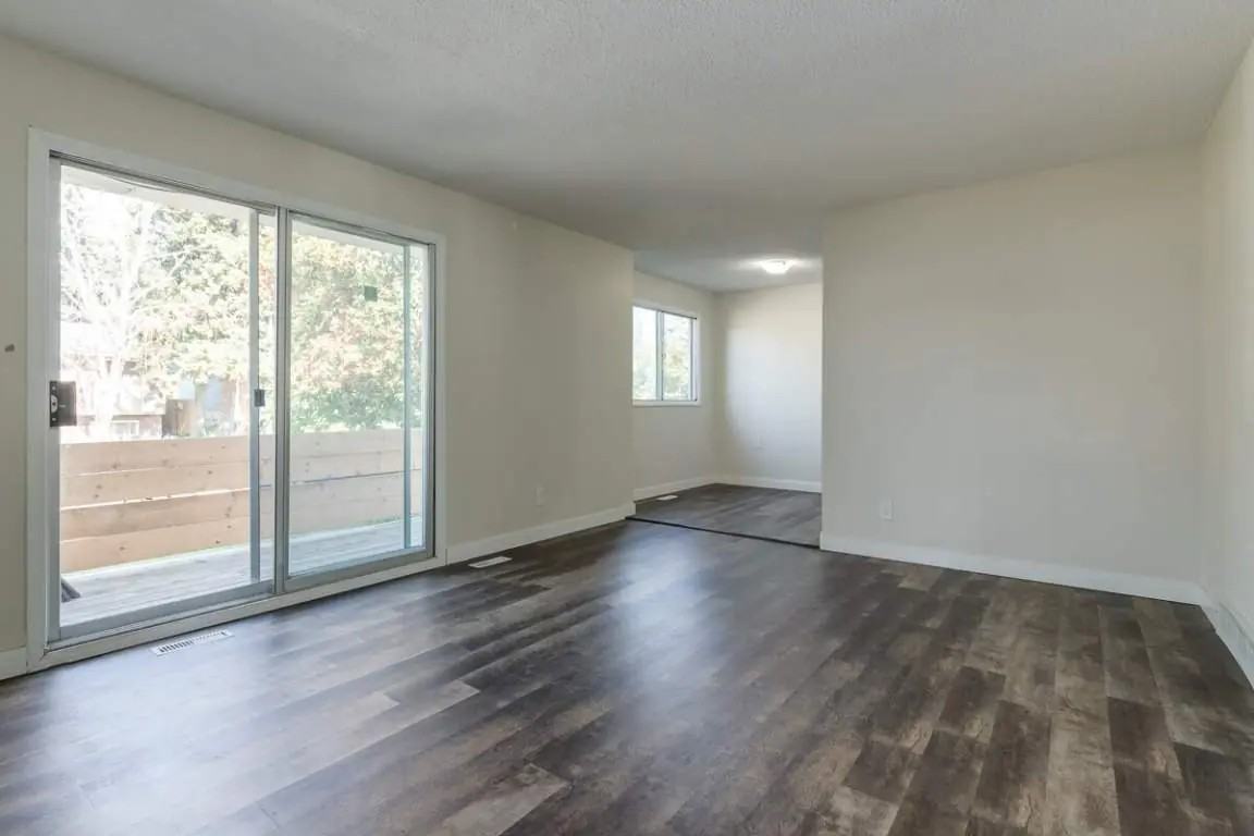 Greenbrook House - Photo 2 of 9