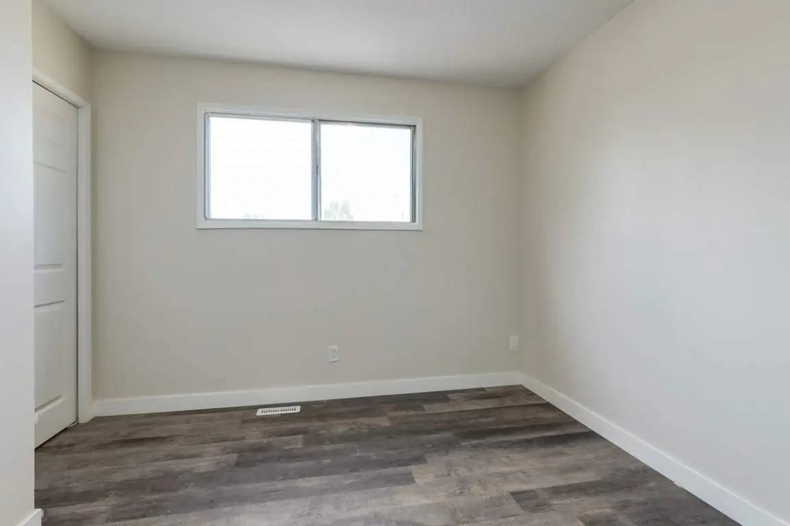 Greenbrook House - Photo 7 of 9