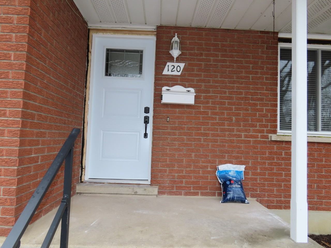 120 Speedvale Avenue West - Photo 2 of 44