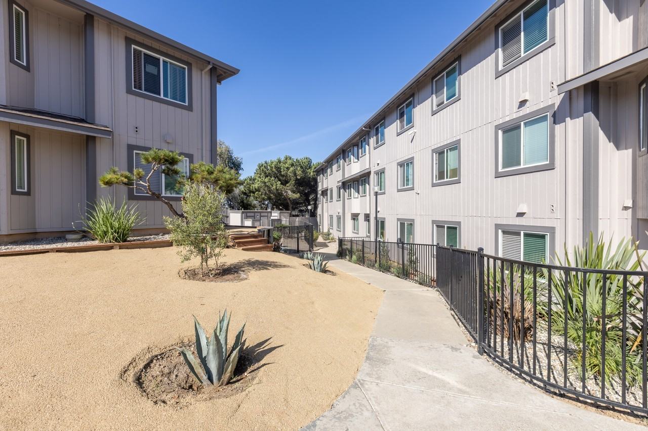 93 North - Photo 2 of 37