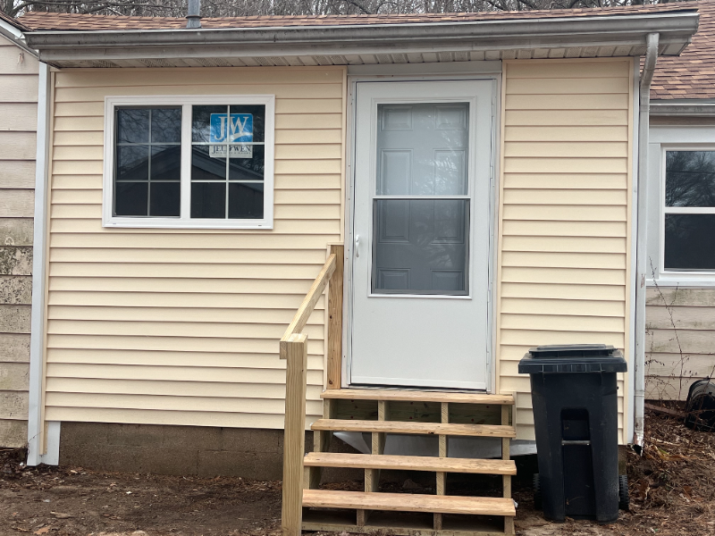 106 Elmwood St - Photo 2 of 16