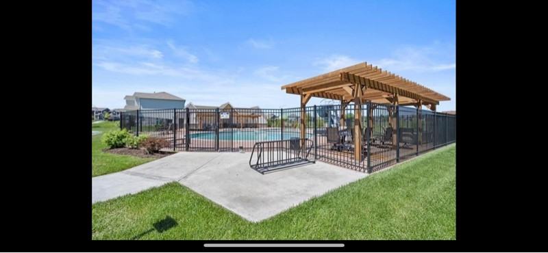 19002 W 169th Pl - Photo 2 of 7