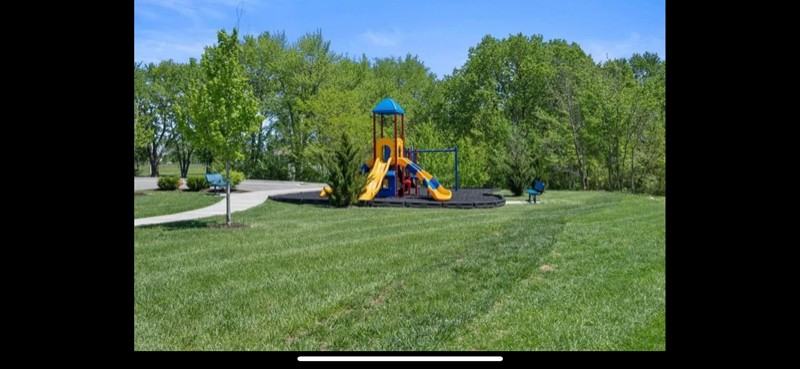 19002 W 169th Pl - Photo 6 of 7