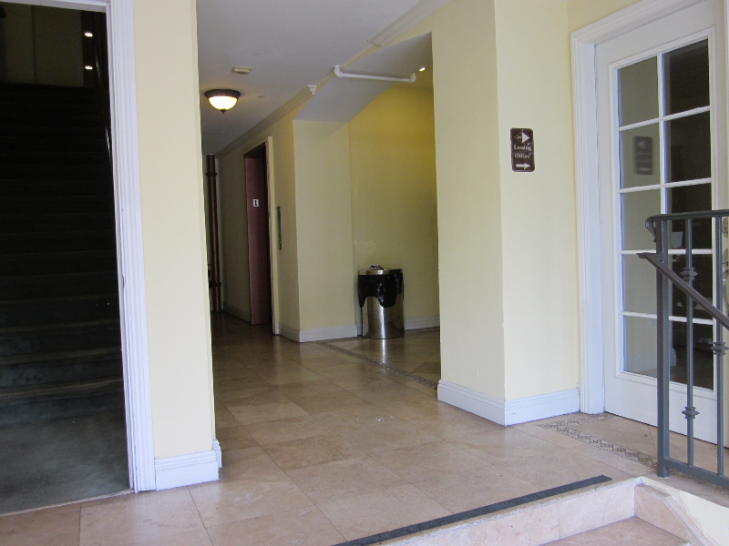 445 S Central Ave #110 - Photo 2 of 9