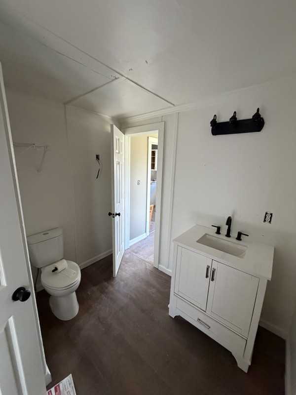 1726 Oscar St - Photo 7 of 9