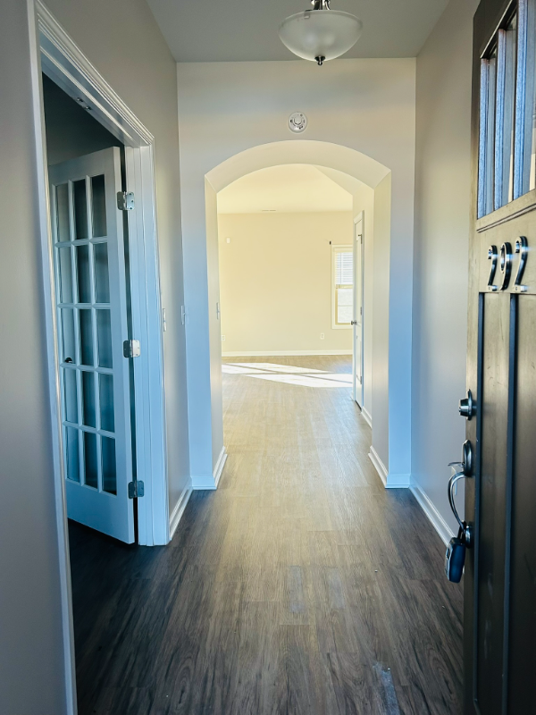 292 Holt St - Photo 3 of 20