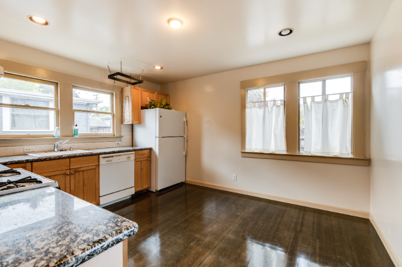 2605 Fulton St - Photo 3 of 18