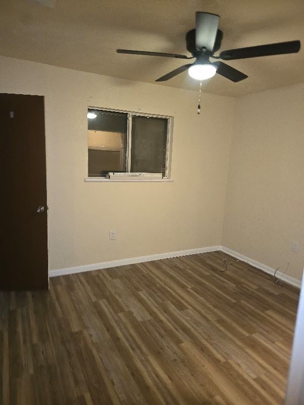 316 S Barbara St - Photo 5 of 13