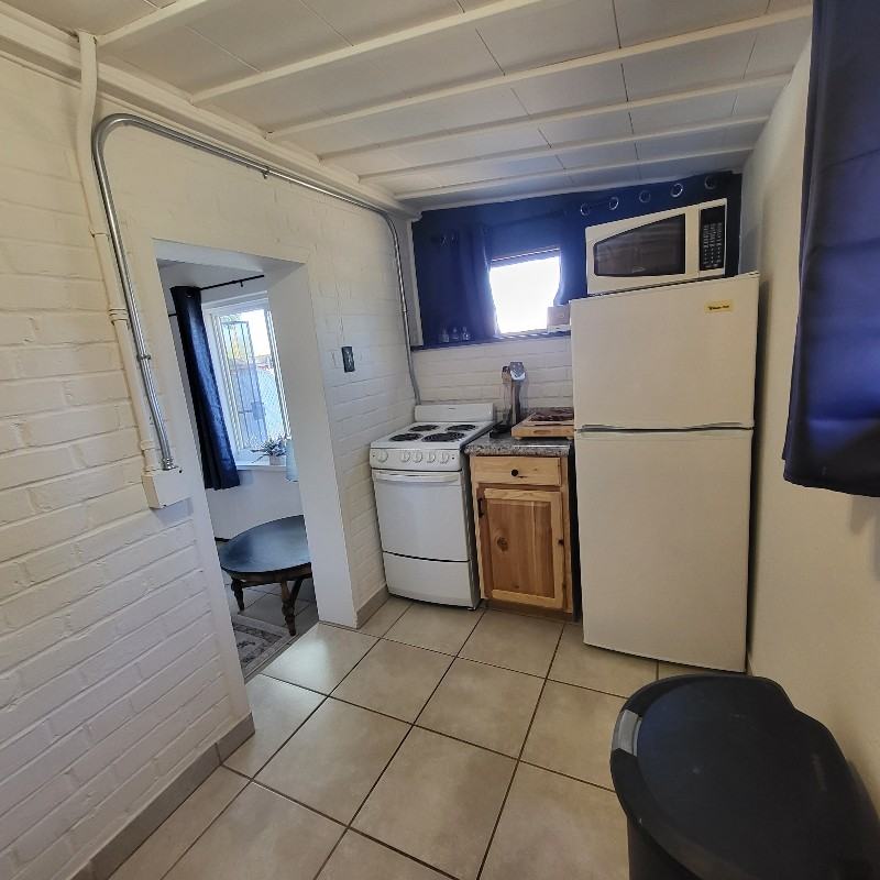 1548 E 9th St #2 - Photo 6 of 7