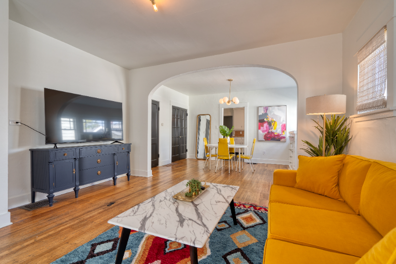 2215 Se Powell Blvd #2