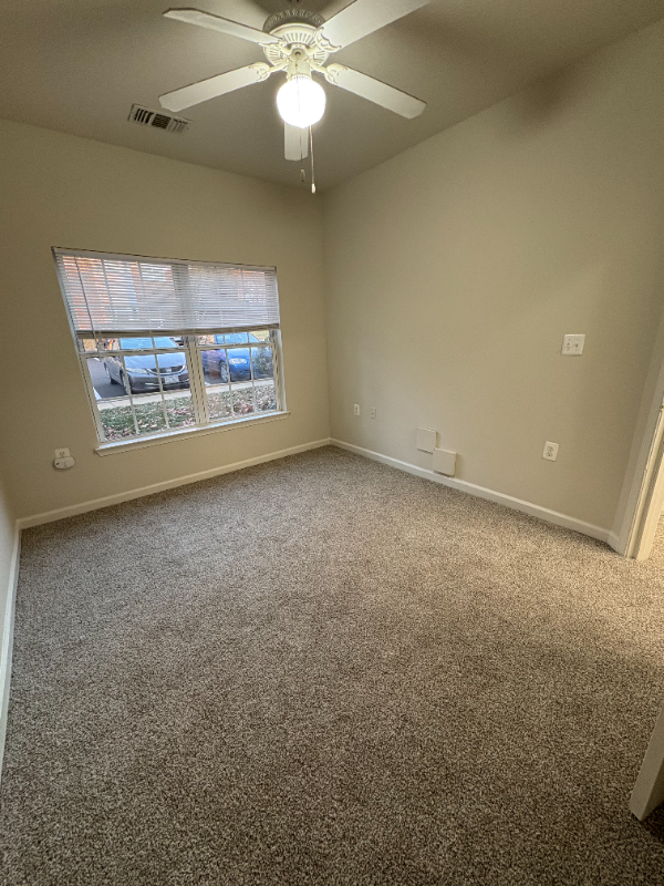 1005 Weybridge Ct #202 - Photo 7 of 20