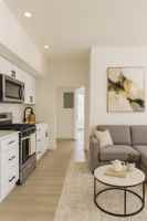 featured image of 4733 Cedar Ave #2R