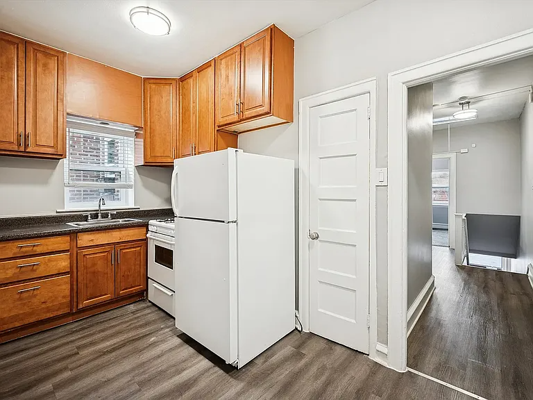 7212 Oxford Ave #A1 - Photo 6 of 14