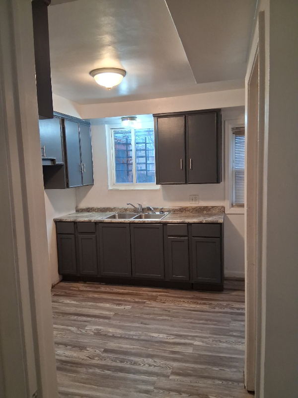 16624 Tracey St - Photo 2 of 16