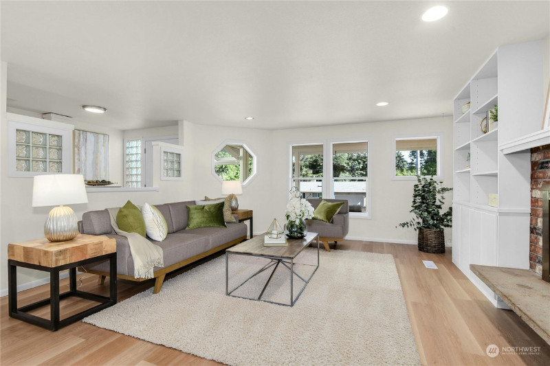 8115 Ne 126th Pl - Photo 3 of 15