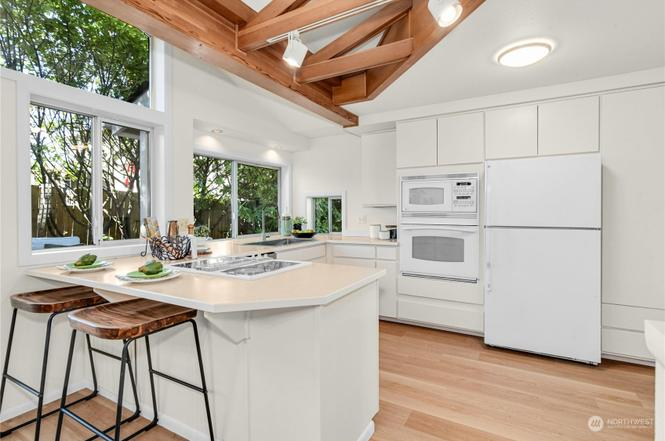 8115 Ne 126th Pl - Photo 5 of 15