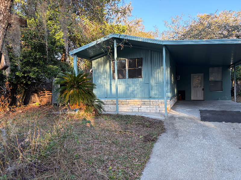 9640 Gatun St - Photo 2 of 11