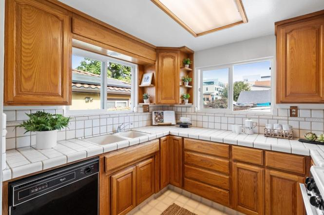 340 Florence St - Photo 6 of 16