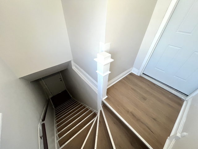 8208 W North Shore Ave #1R - Photo 2 of 11