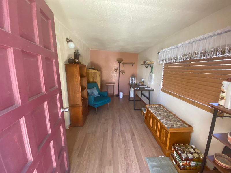 5638 E Block Ave - Photo 2 of 7