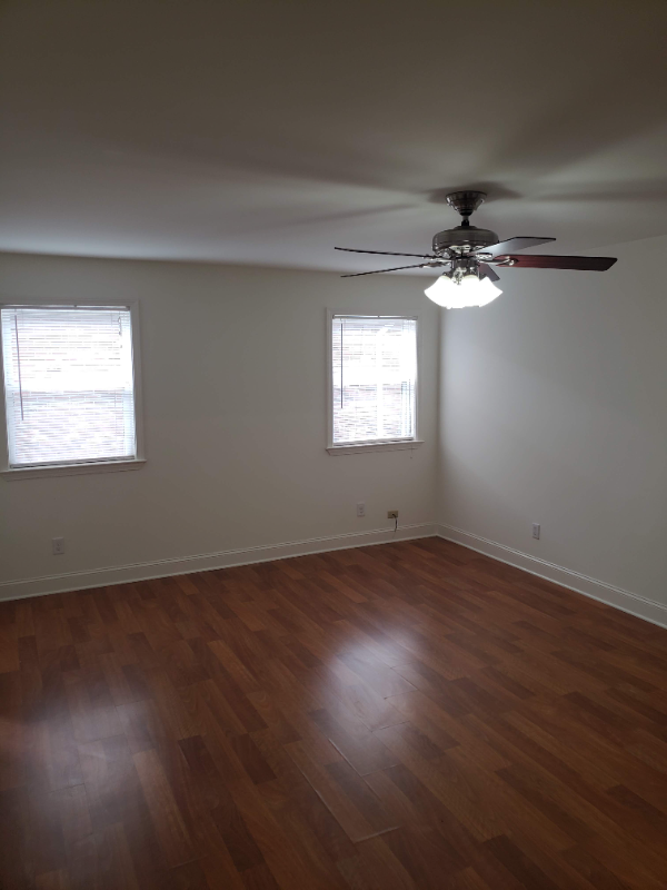 1616 Hickory Ave #C - Photo 3 of 9