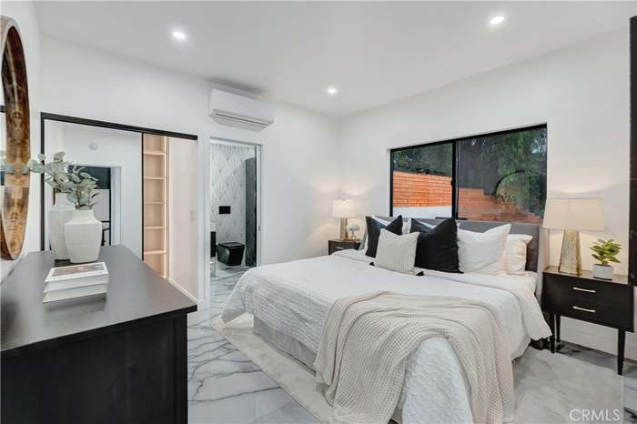 440 Del Norte St - Photo 3 of 14