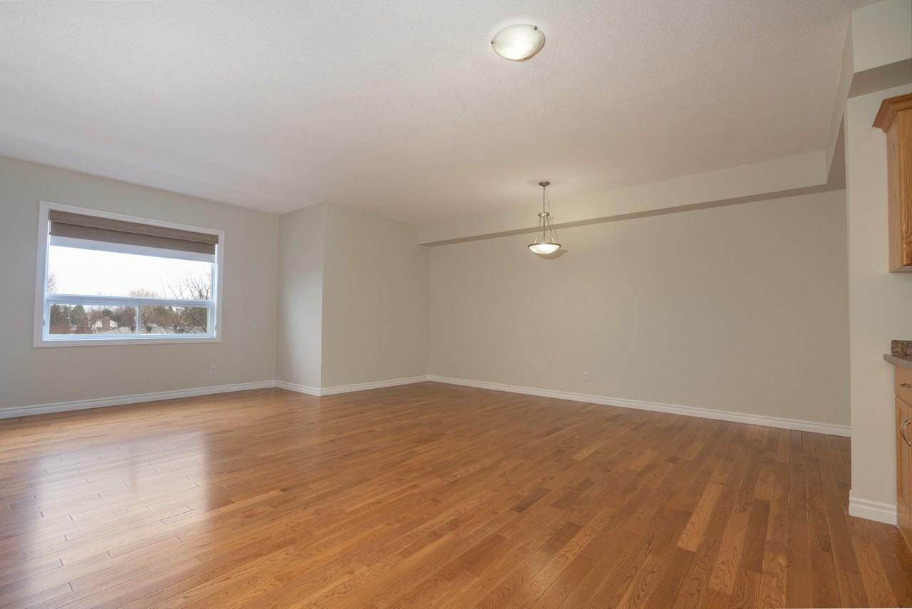 Notre Dame Rental Apartments - Photo 7 of 22