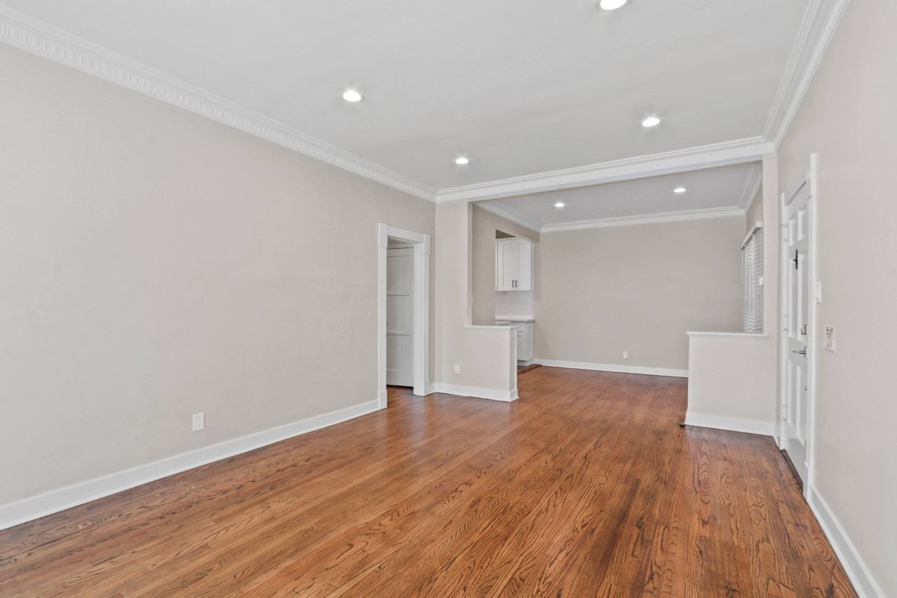 9619 W Olympic - Photo 2 of 24