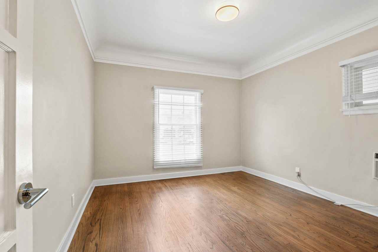 9619 W Olympic - Photo 6 of 24