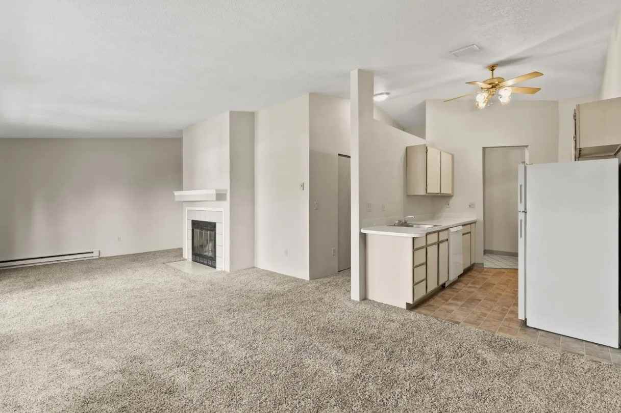 Stonecrest Apartments - Photo 6 of 8