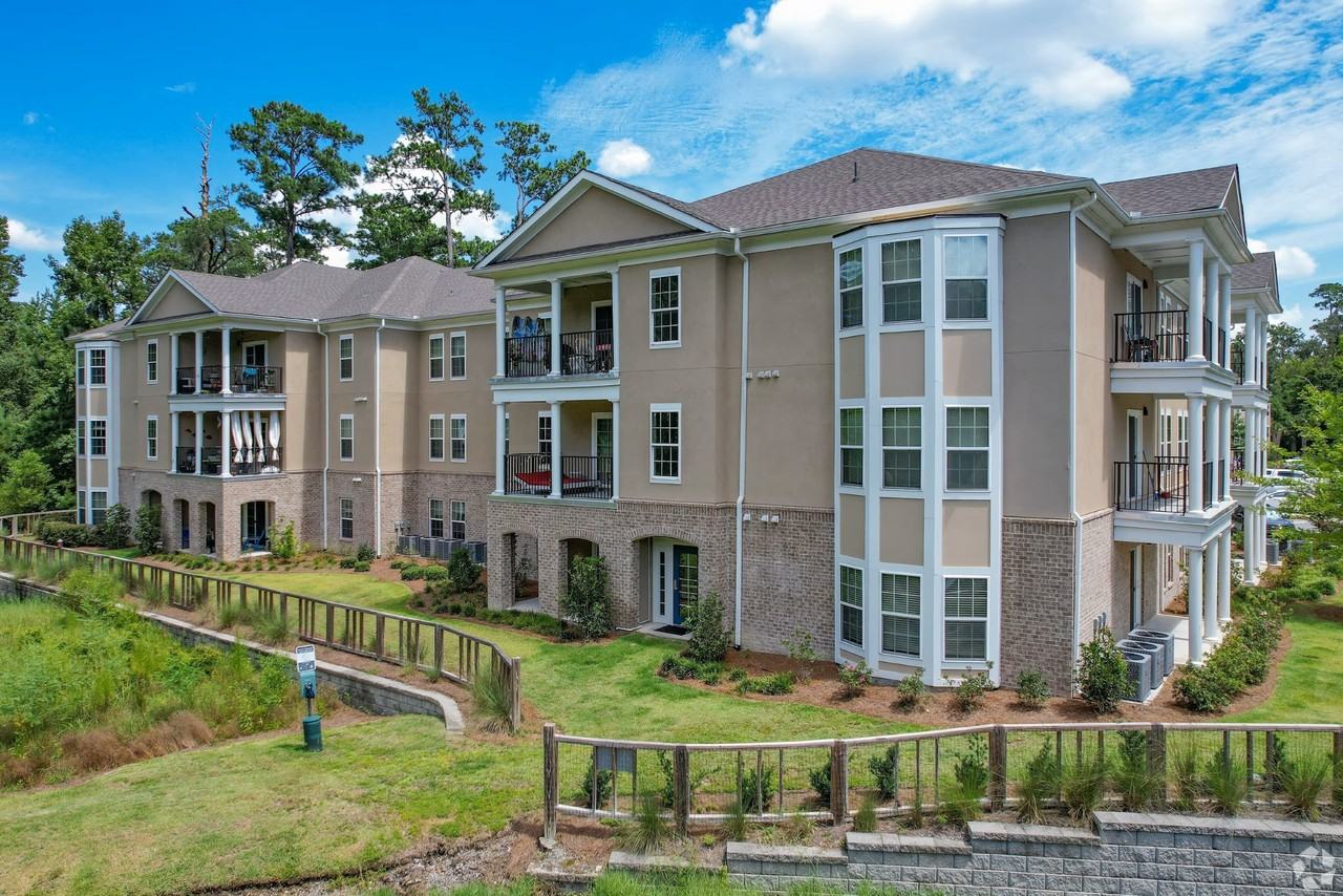 Enclave at Bluffton Park - Photo 2 of 13