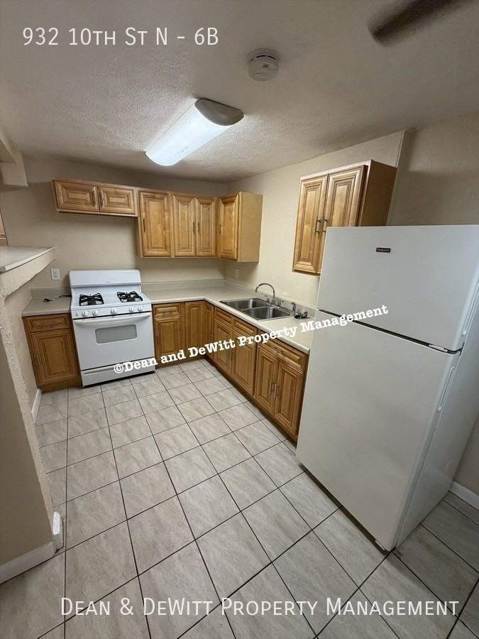 932 10th St N #6B - Photo 4 of 15