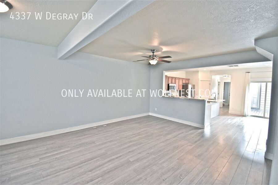 4337 W Degray Dr - Photo 3 of 50