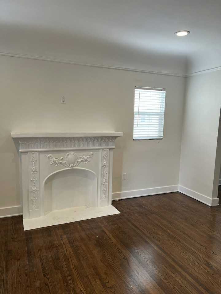 7826 La Salle Avenue - Photo 5 of 19