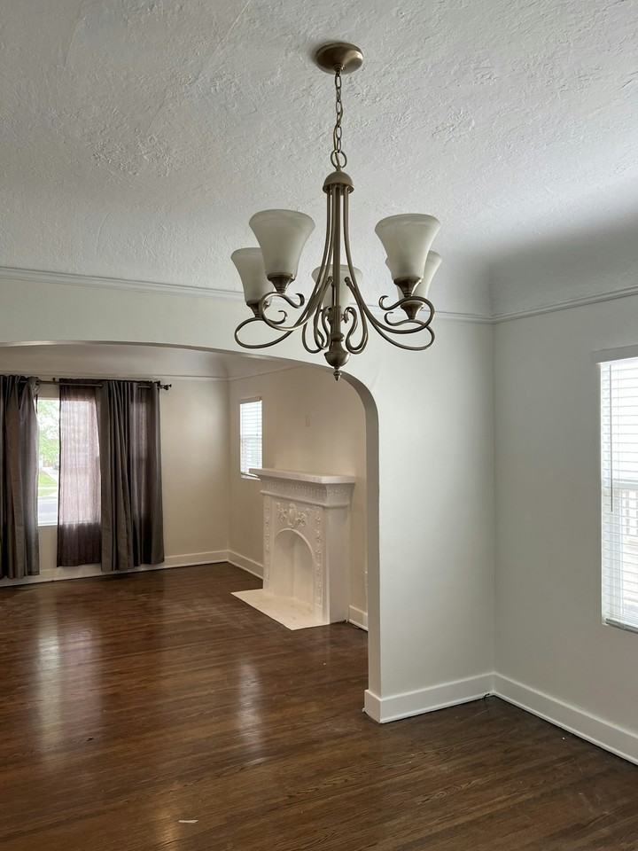 7826 La Salle Avenue - Photo 6 of 19