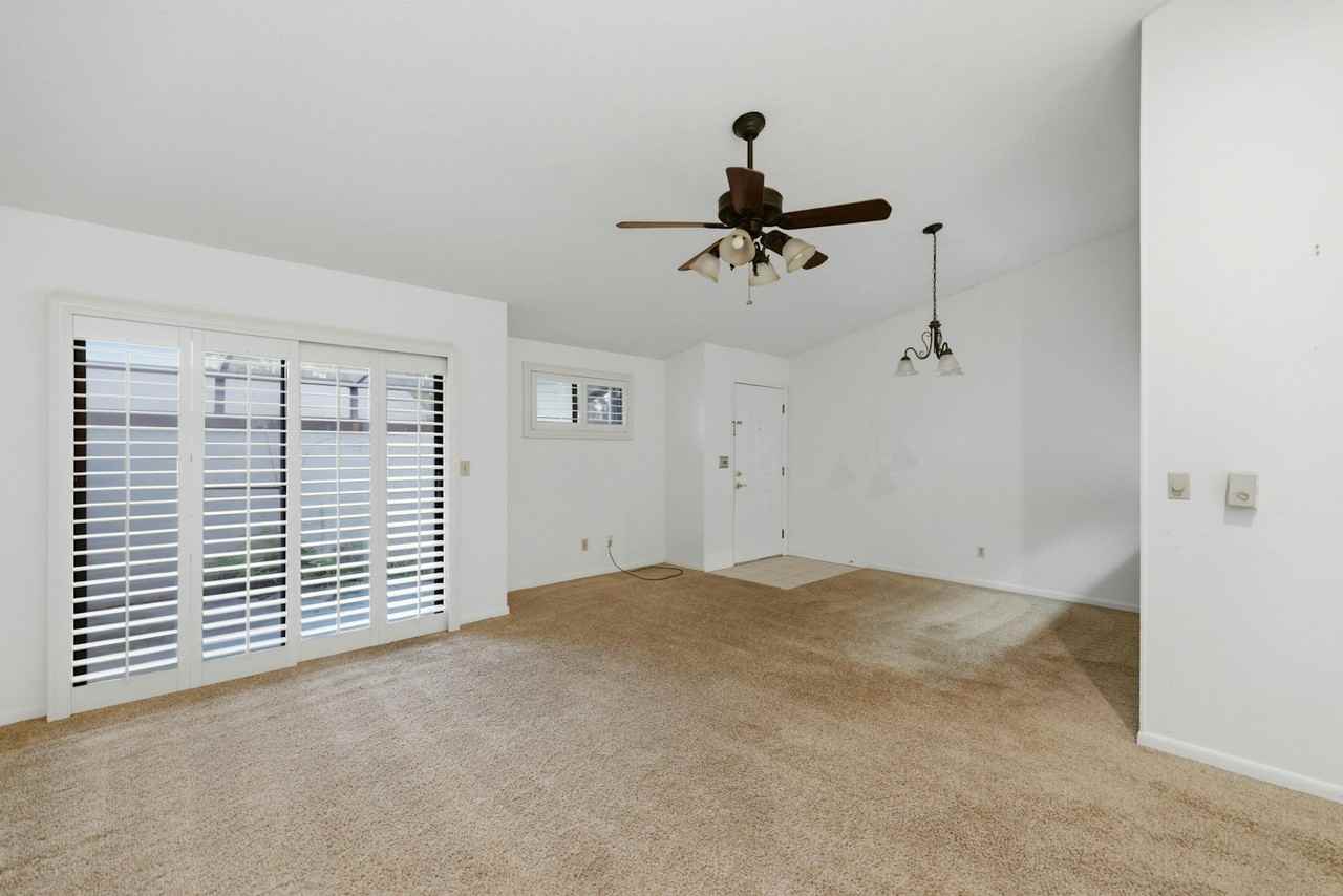 3031 Southeast 5th Terrace - Photo 3 of 18