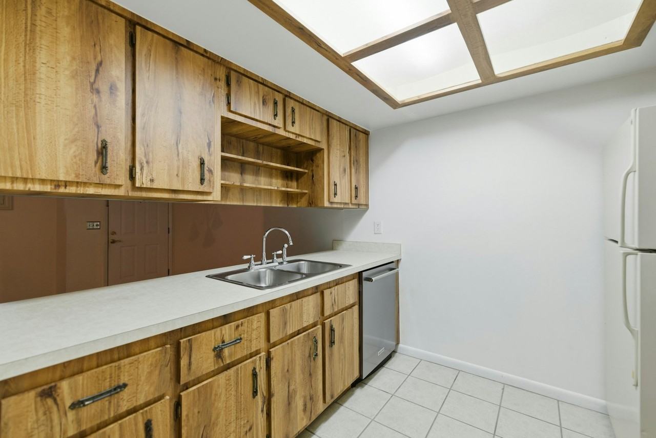 3031 Southeast 5th Terrace - Photo 5 of 18