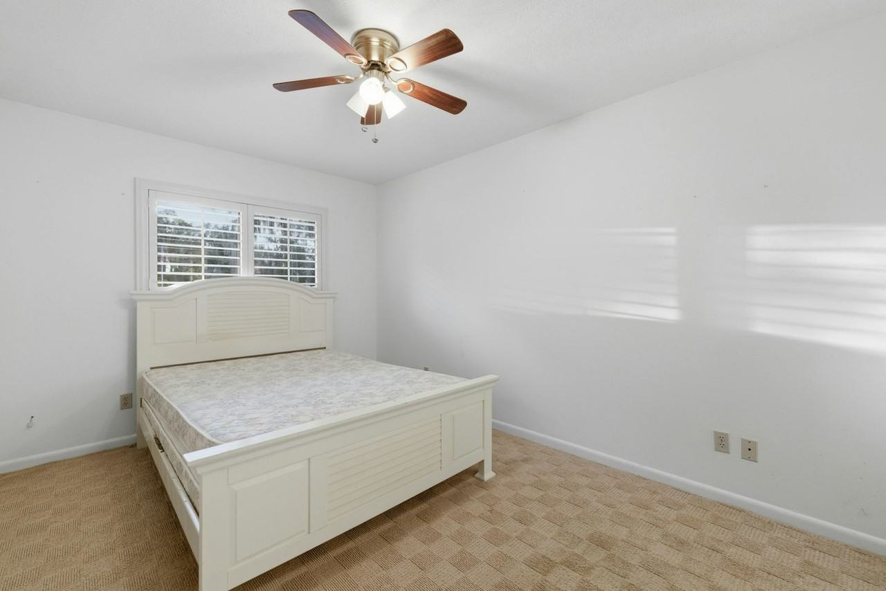 3031 Southeast 5th Terrace - Photo 7 of 18