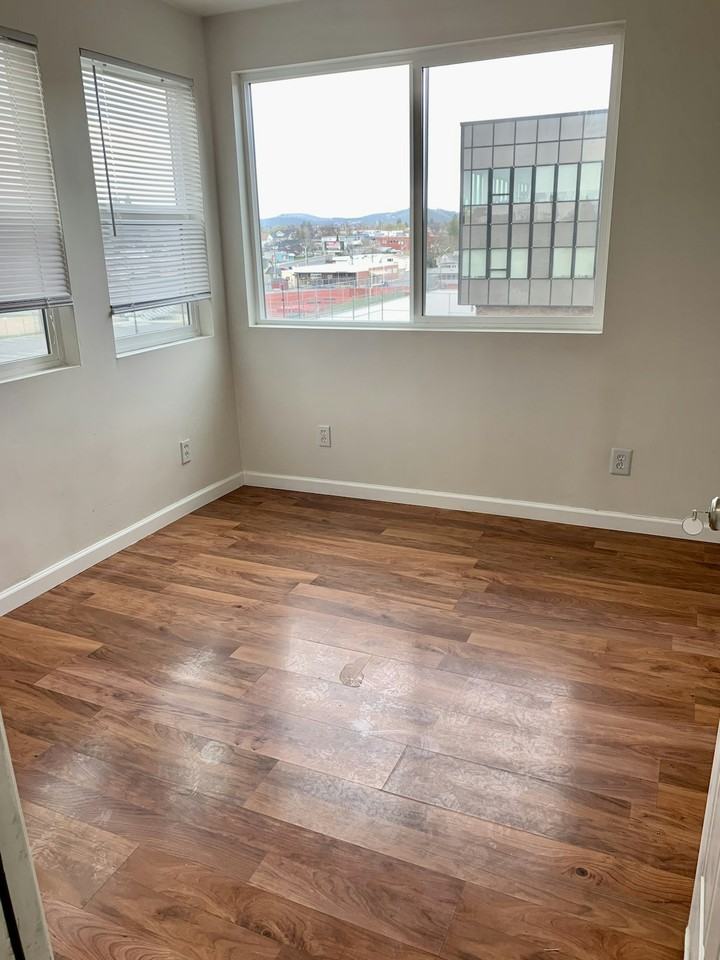 604 West Augusta Avenue, Unit 7 - Photo 7 of 18