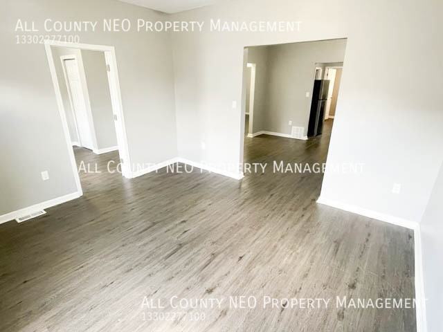 2092 W 105th St #1 - Photo 3 of 15