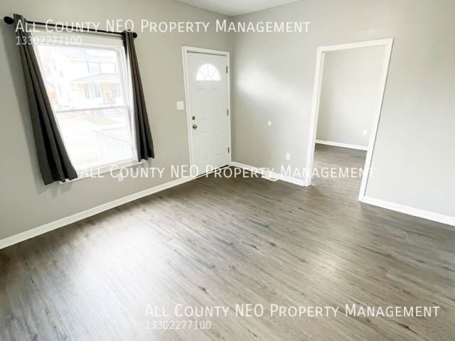 2092 W 105th St #1 - Photo 4 of 15