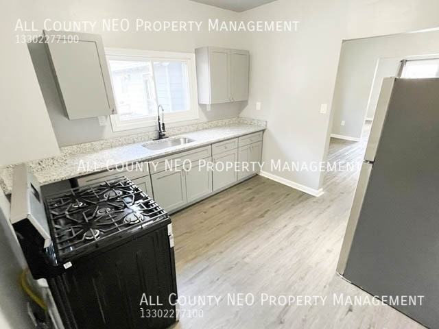 2092 W 105th St #1 - Photo 7 of 15